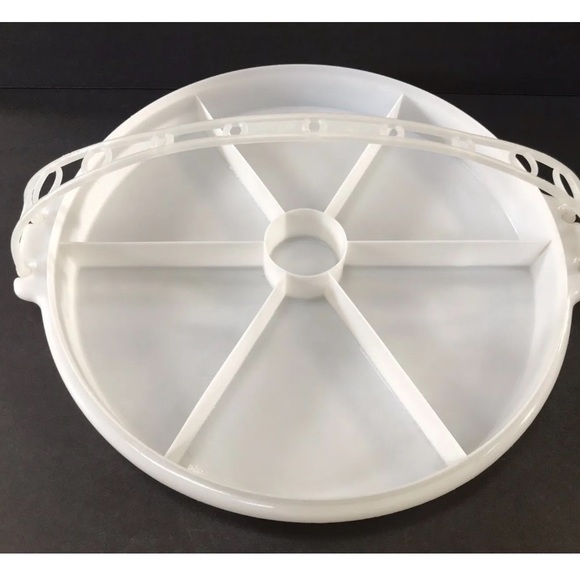 Tupperware 6 Section Divided Snack Tray with Lid & handle 405-1 - Made in USA - Picture 5 of 9